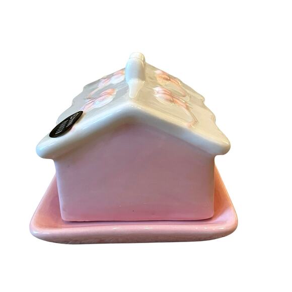 Gingerbread House Covered Butter Dish Hand Painted Pastel Pink & White NEW - Picture 5 of 14